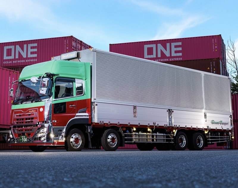 タツミトランスポートの大型トラック