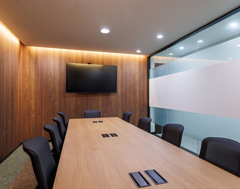 タツミトランスポートの会議室