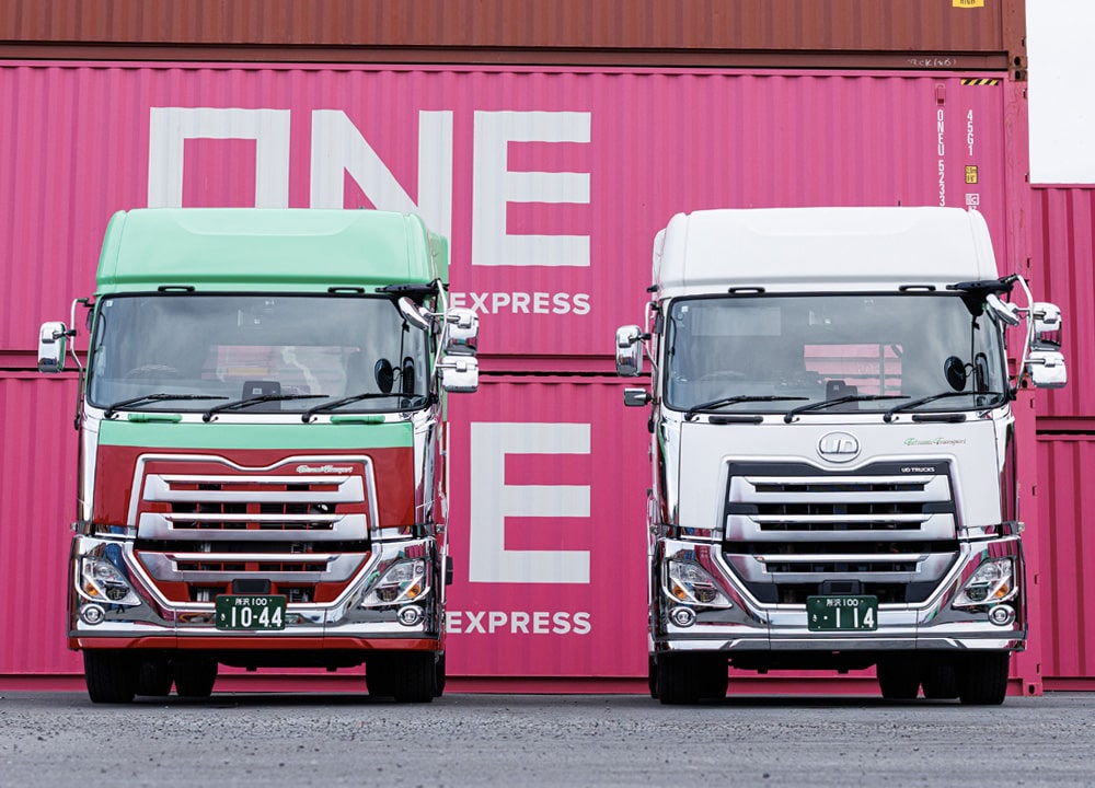 トラクターヘッド