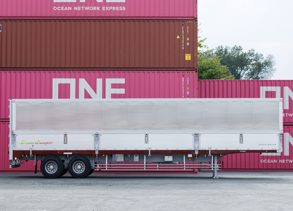 ウィングトレーラー